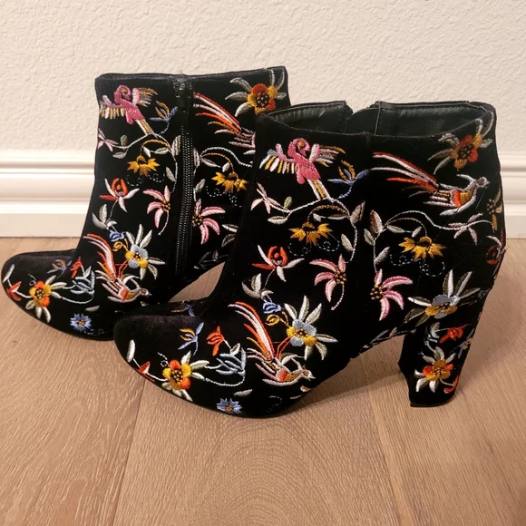 Lulu's Black Floral Embroidered Ankle Boots - Picture 3 of 10